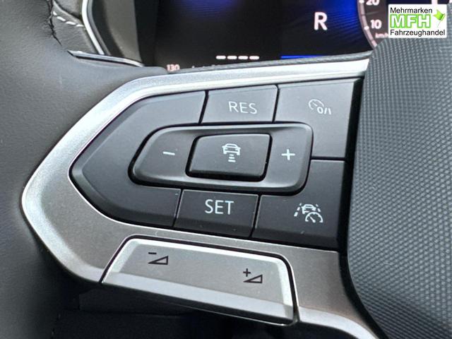 Volkswagen / T-Cross / Silber / / / MATRIX+SHZ+KAMERA+ACC+18'' ALU+KESSY+APP