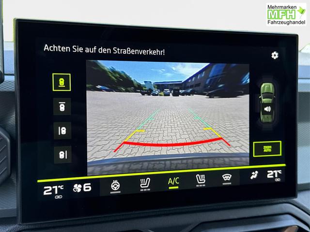 Dacia / Bigster / Schwarz / / / PANO+NAVI+ARKAMYS+KAMERA+SHZ+LED+18 ALU, Bei den verwendeten Bildern kann es sich um Beispielbilder handeln, ggf. teilweise mit Sonderausstattung.