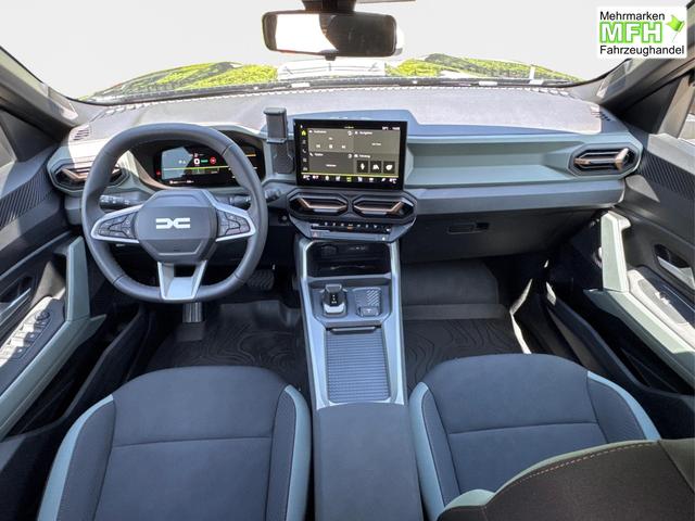 Dacia / Bigster / Schwarz / / / PANO+NAVI+ARKAMYS+KAMERA+SHZ+LED+18 ALU, Bei den verwendeten Bildern kann es sich um Beispielbilder handeln, ggf. teilweise mit Sonderausstattung.
