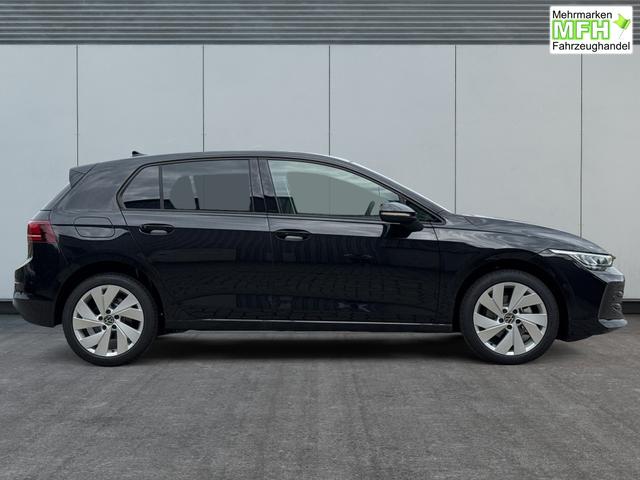 Volkswagen / Golf / Schwarz / / / ACC+SHZ+KLIMA+KAMERA+APP CONNECT+LED+17 ALU