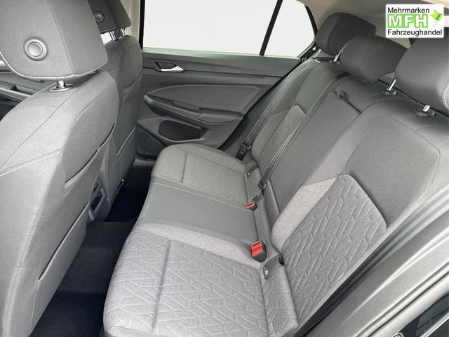 Volkswagen / Golf / Schwarz / / / ACC+SHZ+KLIMA+KAMERA+APP CONNECT+LED+17 ALU