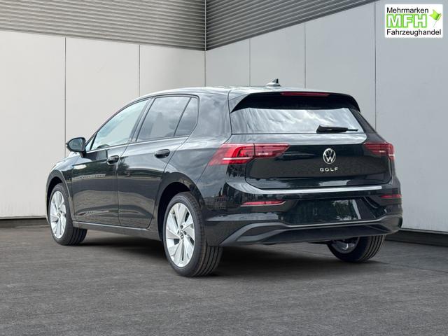 Volkswagen / Golf / Schwarz / / / ACC+SHZ+KLIMA+KAMERA+APP CONNECT+LED+17 ALU