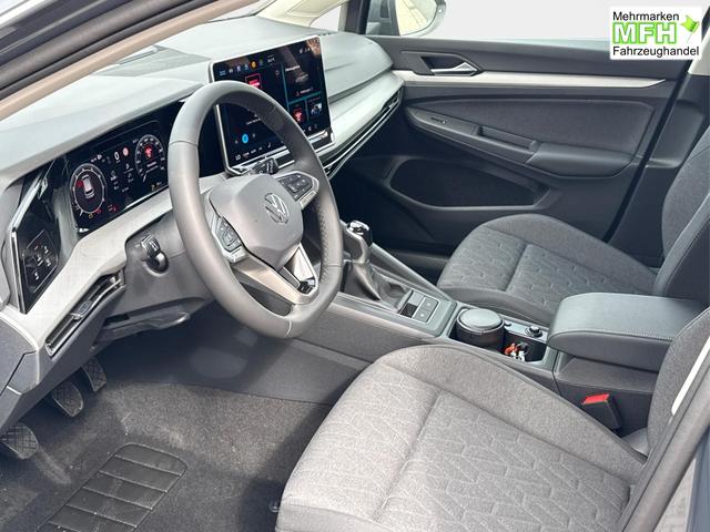 Volkswagen / Golf / Grau / / / ACC+SHZ+KLIMA+KAMERA+APP CONNECT+LED+17 ALU