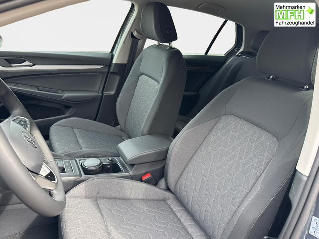 Volkswagen / Golf / Grau / / / ACC+SHZ+KLIMA+KAMERA+APP CONNECT+LED+17 ALU