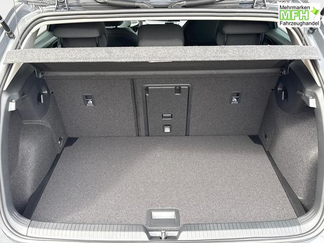 Volkswagen / Golf / Grau / / / ACC+SHZ+KLIMA+KAMERA+APP CONNECT+LED+17 ALU