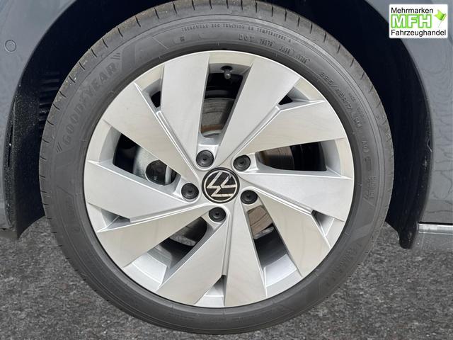Volkswagen / Golf / Grau / / / ACC+SHZ+KLIMA+KAMERA+APP CONNECT+LED+17 ALU
