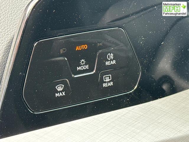 Volkswagen / Golf / Grau / / / ACC+SHZ+KLIMA+KAMERA+APP CONNECT+LED+17 ALU