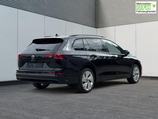 Volkswagen / Golf Variant / Schwarz / / / AHK+ACC+eHK+KAMERA+SHZ+KLIMA+LED+17 ALU