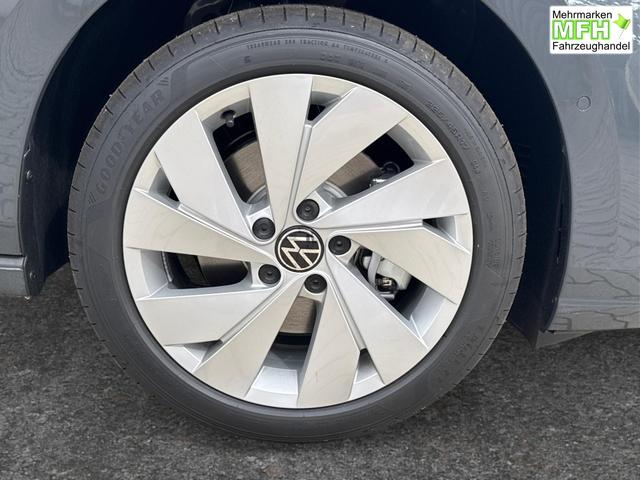 Volkswagen / Golf Variant / Grau / / / AHK+ACC+eHK+KAMERA+SHZ+KLIMA+LED+17 ALU