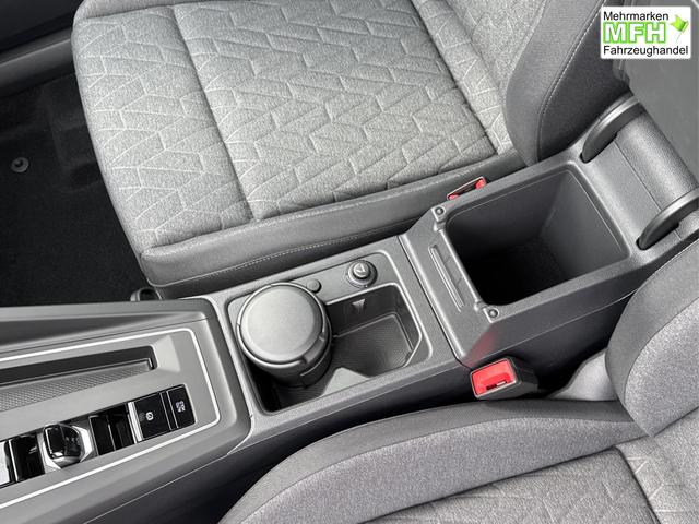 Volkswagen / Golf Variant / Grau / / / AHK+ACC+eHK+KAMERA+SHZ+KLIMA+LED+17 ALU