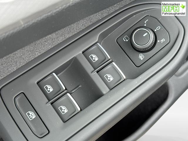 Volkswagen / Golf Variant / Grau / / / AHK+ACC+eHK+KAMERA+SHZ+KLIMA+LED+17 ALU