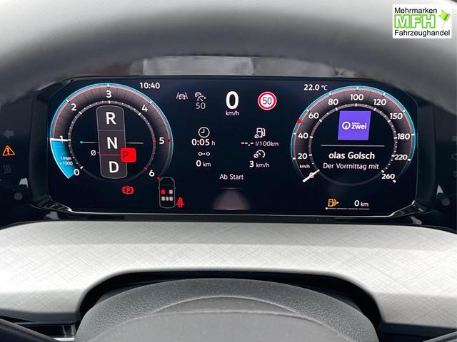 Volkswagen / Golf Variant / Grau / / / AHK+ACC+eHK+KAMERA+SHZ+KLIMA+LED+17 ALU