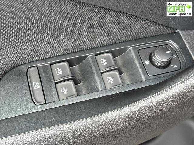 Skoda / Kamiq / Grau / / / SHZ+KAMERA+SMARTLINK+PDC+LED+16 ALU, Bei den verwendeten Bildern kann es sich um Beispielbilder handeln, ggf. teilweise mit Sonderausstattung.