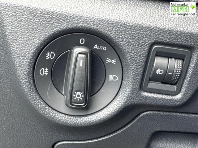Skoda / Kamiq / Grau / / / SHZ+KAMERA+SMARTLINK+PDC+LED+16 ALU, Bei den verwendeten Bildern kann es sich um Beispielbilder handeln, ggf. teilweise mit Sonderausstattung.