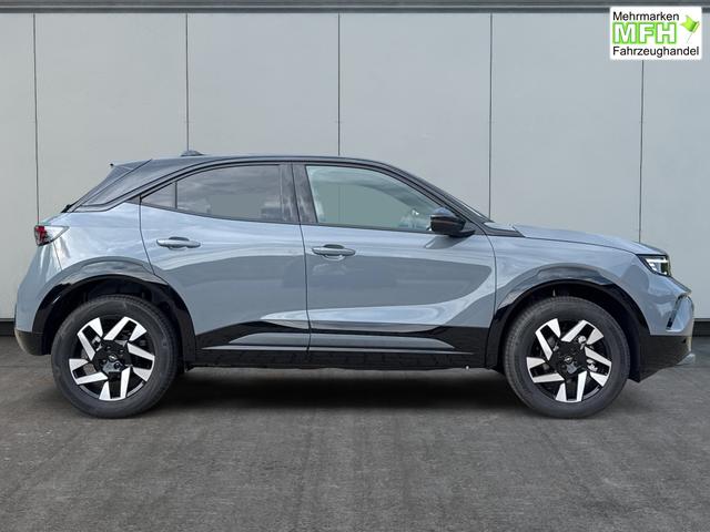 Opel / Mokka / Grau / / / SHZ+KAMERA+LED+PDC+17LM, Bei den verwendeten Bildern kann es sich um Beispielbilder handeln, ggf. teilweise mit Sonderausstattung.