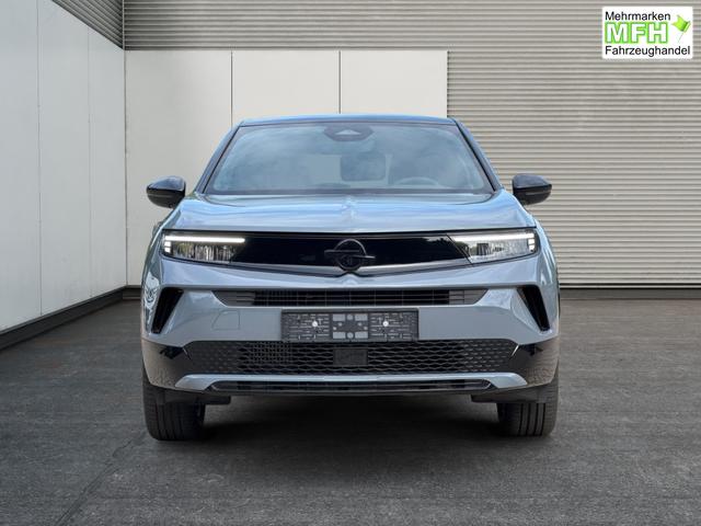 Opel / Mokka / Grau / / / SHZ+KAMERA+LED+PDC+17LM, Bei den verwendeten Bildern kann es sich um Beispielbilder handeln, ggf. teilweise mit Sonderausstattung.