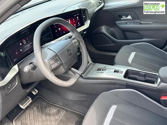 Opel / Mokka / Grau / / / SHZ+KAMERA+LED+PDC+17LM, Bei den verwendeten Bildern kann es sich um Beispielbilder handeln, ggf. teilweise mit Sonderausstattung.