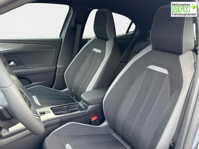 Opel / Mokka / Grau / / / SHZ+KAMERA+LED+PDC+17LM, Bei den verwendeten Bildern kann es sich um Beispielbilder handeln, ggf. teilweise mit Sonderausstattung.