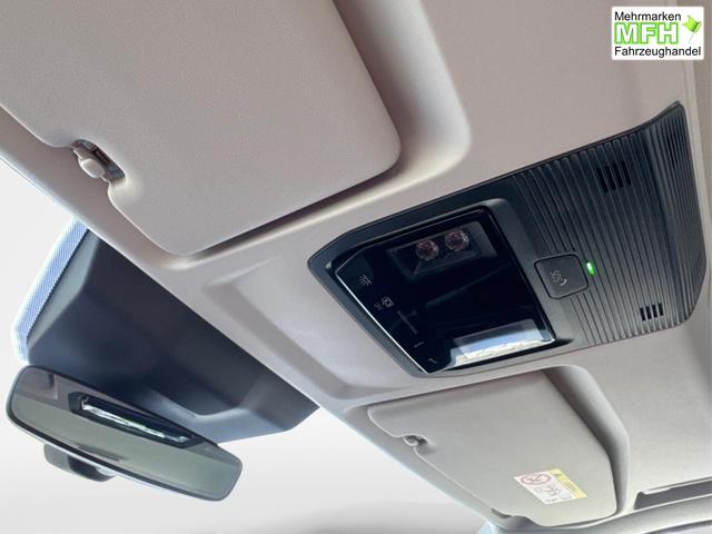 Volkswagen / Caddy Maxi / Grau / / / Caddy Maxi KAMERA+APP+PDC+ACC+LANE ASSIST, Bei den verwendeten Bildern kann es sich um Beispielbilder handeln, ggf. teilweise mit Sonderausstattung.