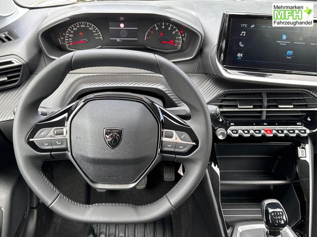 Peugeot / 208 / Schwarz / / / MAN6+SHZ+LED+PDC+TEMPOMAT, Bei den verwendeten Bildern kann es sich um Beispielbilder handeln, ggf. teilweise mit Sonderausstattung.