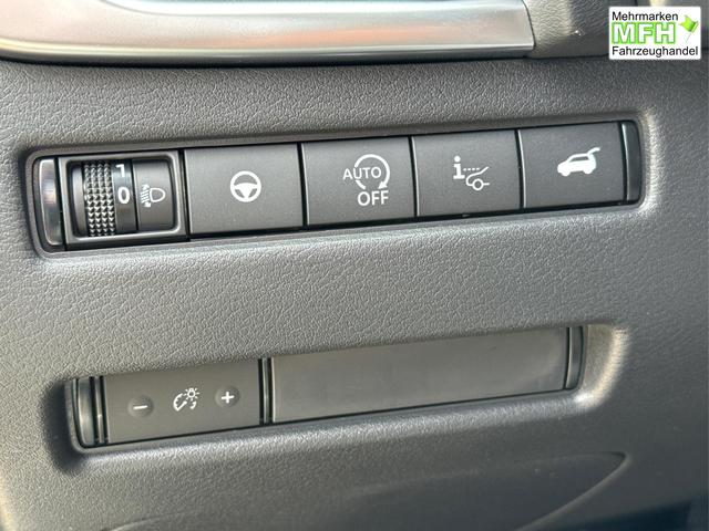 Nissan / Qashqai / Silber / / / KAMERA+ACC+PDC+EL.HECKKL.+SHZ+LED , Bei den verwendeten Bildern kann es sich um Beispielbilder handeln, ggf. teilweise mit Sonderausstattung.