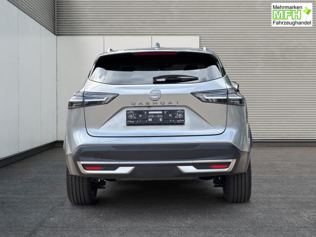Nissan / Qashqai / Silber / / / KAMERA+ACC+PDC+EL.HECKKL.+SHZ+LED , Bei den verwendeten Bildern kann es sich um Beispielbilder handeln, ggf. teilweise mit Sonderausstattung.