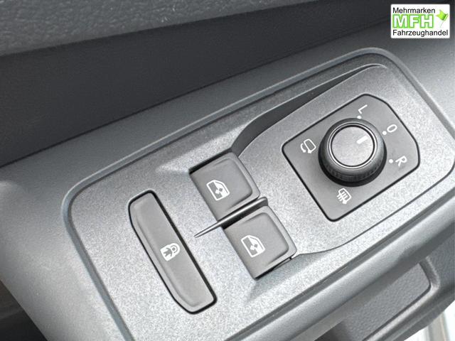 Volkswagen / Caddy Maxi / / / / Caddy Maxi KAMERA+APP+PDC+ACC+LANE ASSIST, Bei den verwendeten Bildern kann es sich um Beispielbilder handeln, ggf. teilweise mit Sonderausstattung.