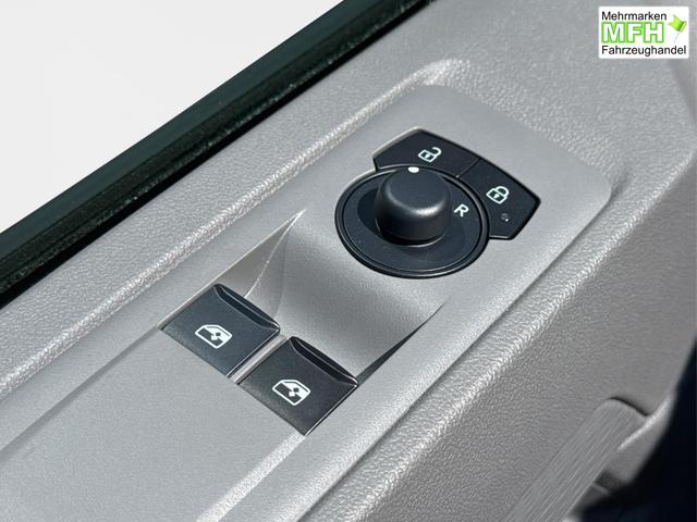 Volkswagen / T7 Caravelle / / / / KR+SHZ+AHK+GJR+KLIMAAUT.+ KAMERA+ PDC+ LED, Bei den verwendeten Bildern kann es sich um Beispielbilder handeln, ggf. teilweise mit Sonderausstattung.