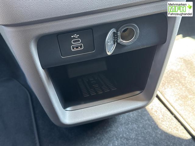 Volkswagen / T7 Caravelle / / / / KR+SHZ+AHK+GJR+KLIMAAUT.+ KAMERA+ PDC+ LED, Bei den verwendeten Bildern kann es sich um Beispielbilder handeln, ggf. teilweise mit Sonderausstattung.
