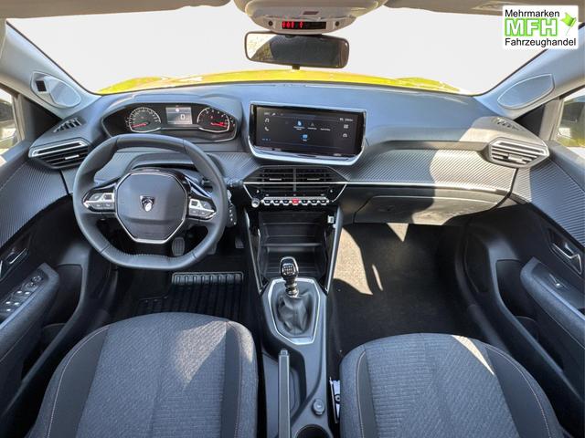 Peugeot / 208 / Gelb / / / MAN6+SHZ+LED+PDC+TEMPOMAT, Bei den verwendeten Bildern kann es sich um Beispielbilder handeln, ggf. teilweise mit Sonderausstattung.
