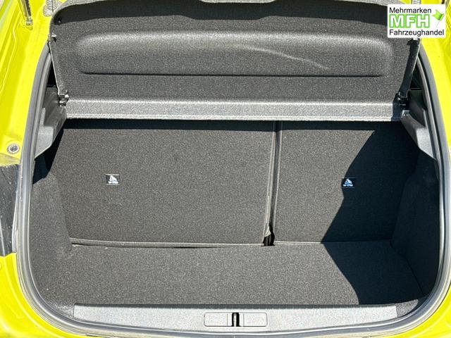 Peugeot / 208 / Gelb / / / MAN6+SHZ+LED+PDC+TEMPOMAT, Bei den verwendeten Bildern kann es sich um Beispielbilder handeln, ggf. teilweise mit Sonderausstattung.