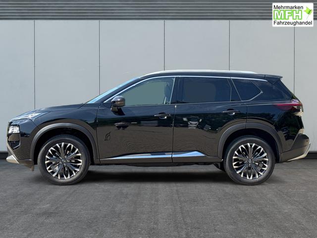 Nissan / X-Trail / Schwarz / / / BOSE+360 KAM+NAVI+SHZ+ACC+HuD+19 LM, Bei den verwendeten Bildern kann es sich um Beispielbilder handeln, ggf. teilweise mit Sonderausstattung.