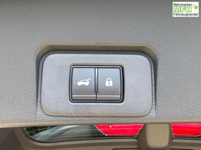Nissan / X-Trail / Schwarz / / / BOSE+360 KAM+NAVI+SHZ+ACC+HuD+19 LM, Bei den verwendeten Bildern kann es sich um Beispielbilder handeln, ggf. teilweise mit Sonderausstattung.