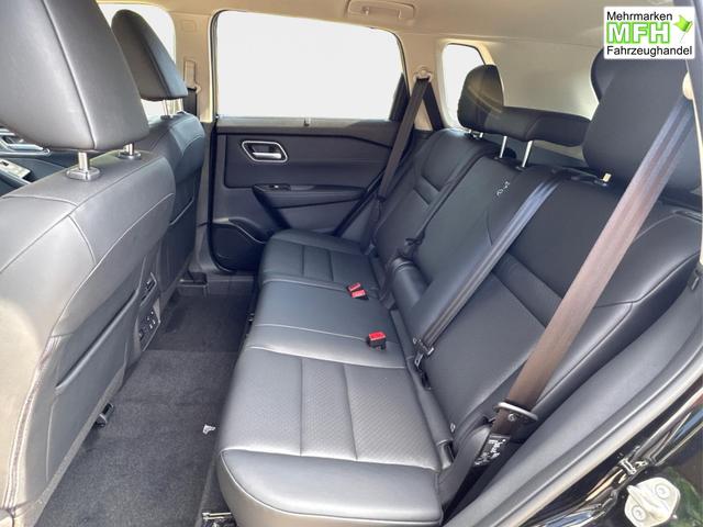Nissan / X-Trail / Schwarz / / / BOSE+360 KAM+NAVI+SHZ+ACC+HuD+19 LM, Bei den verwendeten Bildern kann es sich um Beispielbilder handeln, ggf. teilweise mit Sonderausstattung.
