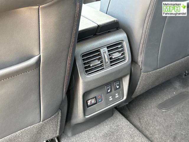 Nissan / X-Trail / Schwarz / / / BOSE+360 KAM+NAVI+SHZ+ACC+HuD+19 LM, Bei den verwendeten Bildern kann es sich um Beispielbilder handeln, ggf. teilweise mit Sonderausstattung.