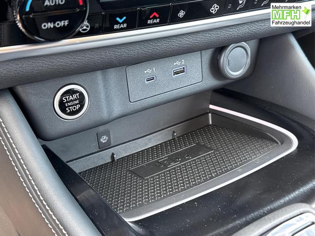 Nissan / X-Trail / Schwarz / / / BOSE+360 KAM+NAVI+SHZ+ACC+HuD+19 LM, Bei den verwendeten Bildern kann es sich um Beispielbilder handeln, ggf. teilweise mit Sonderausstattung.