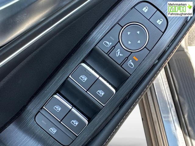 Nissan / X-Trail / Grau / / / BOSE+360 KAM+NAVI+SHZ+ACC+HuD+19 LM, Bei den verwendeten Bildern kann es sich um Beispielbilder handeln, ggf. teilweise mit Sonderausstattung.