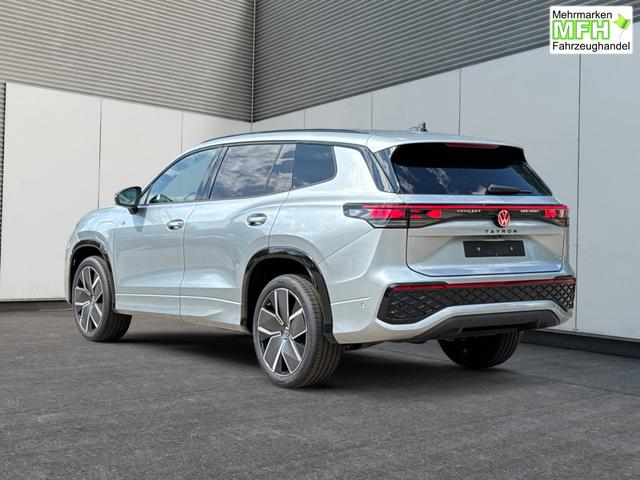 Volkswagen / Tayron / Silber / / / PLUG-IN+PANO+AHK+HuD+MATRIX+360 KAM+20ALU+ACC+eHK+BLACK STYLE