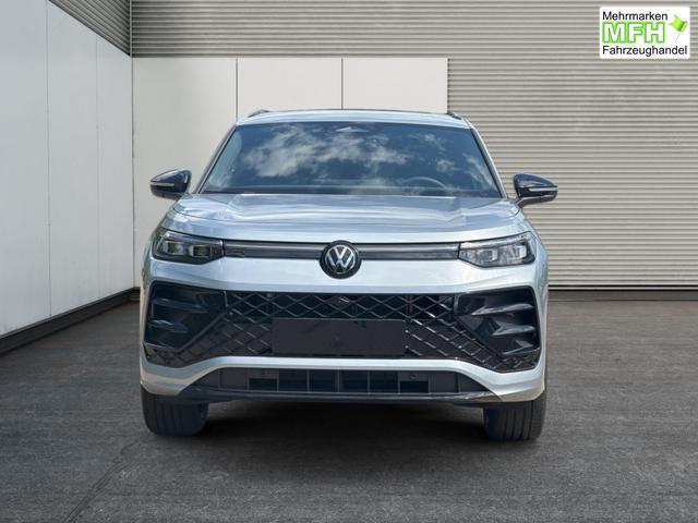 Volkswagen / Tayron / Silber / / / PLUG-IN+PANO+AHK+HuD+MATRIX+360 KAM+20ALU+ACC+eHK+BLACK STYLE