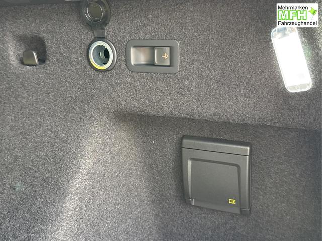 Volkswagen / Tayron / Grau / / / PLUG-IN+PANO+AHK+HuD+MATRIX+360 KAM+20ALU+ACC+eHK+BLACK STYLE