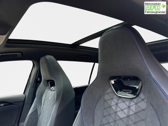 Volkswagen / Tayron / Grau / / / PLUG-IN+PANO+AHK+HuD+MATRIX+360 KAM+20ALU+ACC+eHK+BLACK STYLE