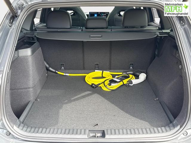 Volkswagen / Tayron / Grau / / / PLUG-IN+PANO+AHK+HuD+MATRIX+360 KAM+20ALU+ACC+eHK+BLACK STYLE
