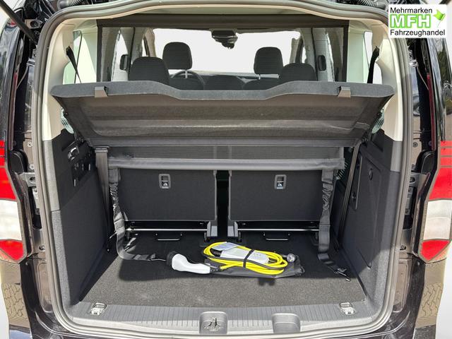 Volkswagen / Caddy Maxi / / / / Caddy Maxi +PDC v+h+KAMERA+SHZ+GJR+ACC+LANE ASSIST