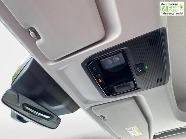 Volkswagen / Caddy Maxi / / / / Caddy Maxi +PDC v+h+KAMERA+SHZ+GJR+ACC+LANE ASSIST