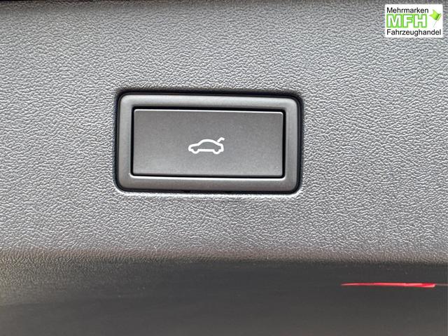 Volkswagen / Tayron / Schwarz / / / PLUG-IN+PANO+AHK+HuD+MATRIX+360 KAM+20ALU+ACC+eHK+BLACK STYLE, Bei den verwendeten Bildern kann es sich um Beispielbilder handeln, ggf. teilweise mit Sonderausstattung.