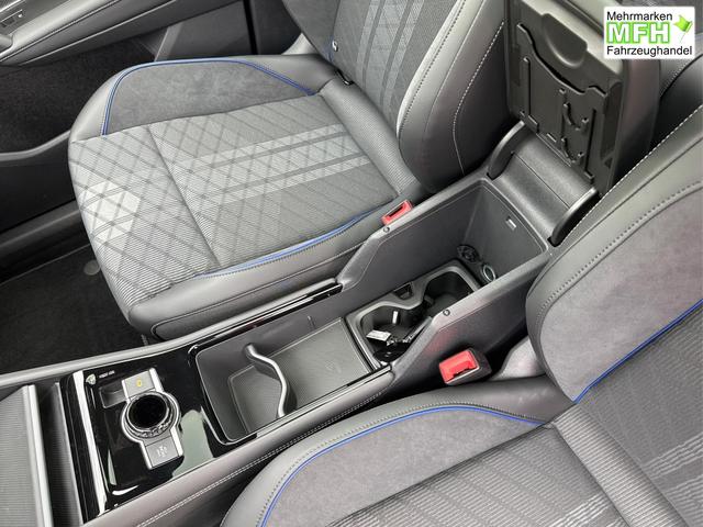 Volkswagen / Tayron / Schwarz / / / PLUG-IN+PANO+AHK+HuD+MATRIX+360 KAM+20ALU+ACC+eHK+BLACK STYLE, Bei den verwendeten Bildern kann es sich um Beispielbilder handeln, ggf. teilweise mit Sonderausstattung.