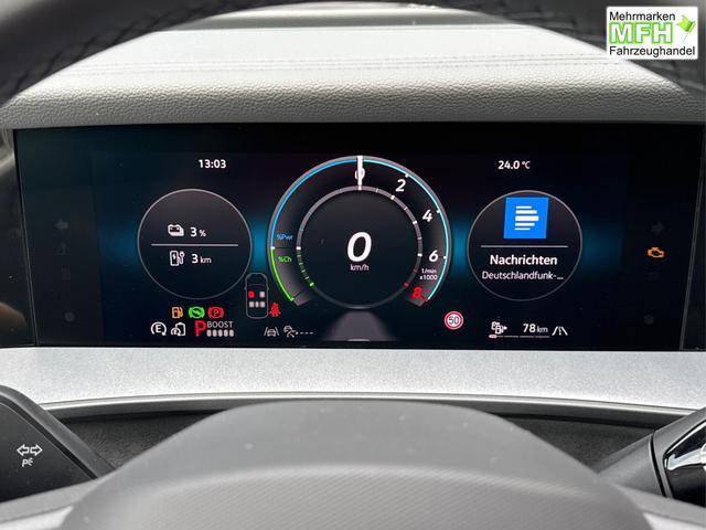 Volkswagen / Tayron / Schwarz / / / PLUG-IN+PANO+AHK+HuD+MATRIX+360 KAM+20ALU+ACC+eHK+BLACK STYLE, Bei den verwendeten Bildern kann es sich um Beispielbilder handeln, ggf. teilweise mit Sonderausstattung.