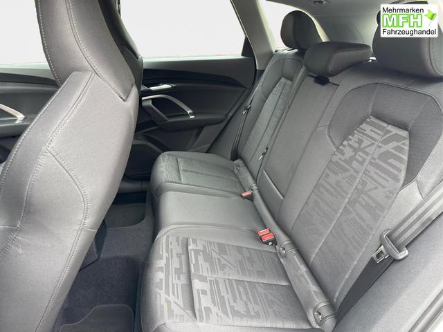 Audi / Q5 / Wei&szlig; / / / QUATTRO+NAVI+KAMERA+AHK+SHZ+PDC+ACC, Bei den verwendeten Bildern kann es sich um Beispielbilder handeln, ggf. teilweise mit Sonderausstattung.