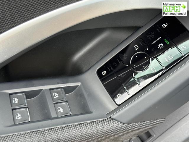 Audi / Q5 / Wei&szlig; / / / QUATTRO+NAVI+KAMERA+AHK+SHZ+PDC+ACC, Bei den verwendeten Bildern kann es sich um Beispielbilder handeln, ggf. teilweise mit Sonderausstattung.