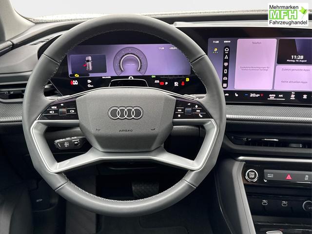 Audi / Q5 / Wei&szlig; / / / QUATTRO+AHK+NAVI+KAMERA+SHZ+PDC+ACC